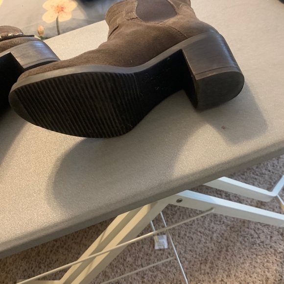 Leather boots - Picture 2 of 3